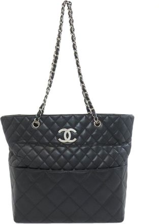 Chanel Matelasse Black Leather Tote Bag (Pre-Owned)