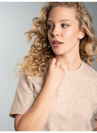 Trigema T-Shirt TRIGEMA TRIGEMA T-Shirt DELUXE Baumwolle, Damen, Gr. 4XL, beige (sand, melange), 100% Baumwolle, Basic, Shirts T-Shirt