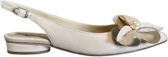 Cristina Millotti Womens Desire Slingback Flats In Nude