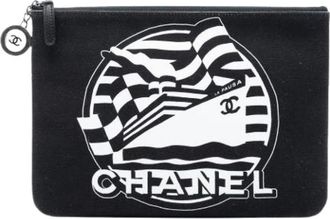 Chanel Pre-owned Clutches, female, Black, Size: ONE SIZE Pre-owned Canvas Clutch
