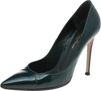 Gianvito Rossi Green Patent Leather Pointed Toe Pumps