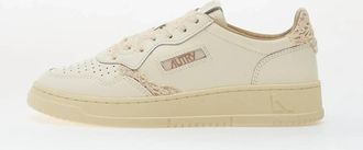 Autry Womens Medalist Low Sneaker In Lea/macrame/ecru