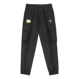 New Balance Classic Cargo Pants Asia Sizing Black AMP21364-BK