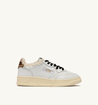 Autry SNEAKERS MEDALIST LOW IN PELLE E SHEARLING BIANCO E LEOPARD