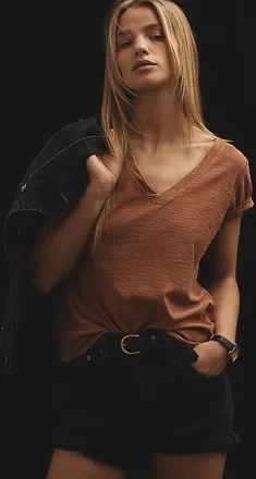 Pilcro Bennie Cotton Slim V-Neck Tee