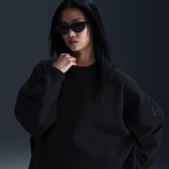 Nike Womens 24.7 ImpossiblySoft Dri-FIT Oversized Crew-Neck Top in Black | HQ8193-010