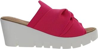 bernie mev. Womens Venti Twist Wedge Heel Sandal In Red