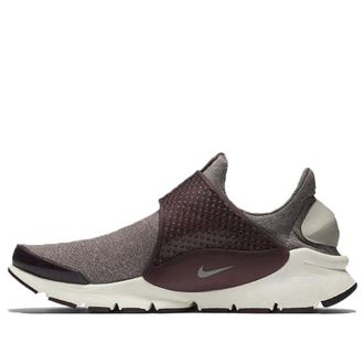 Nike (WMNS) Nike Sock Dart SE Night Maroon 862412-600