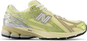 New Balance 1906R Sneakers in Parchment/Morel/Incense Men Low-Top