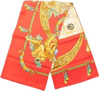 Herm&egrave;s Pre-owned Scarves, female, Red, Size: ONE SIZE Pre-owned Homage a Charles Garnier scarf