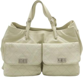 Chanel Pre-owned Handbags, female, White, Size: ONE SIZE Pre-owned Vintage Leather Handbag