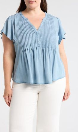 Liverpool L.A. Pintuck Pleat Flutter Sleeve Chambray Top in Malibu Light at Nordstrom, Size 1 X