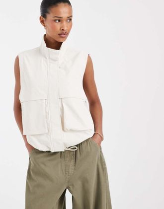 Jack & Jones Gilet con collo a imbuto color crema-Bianco