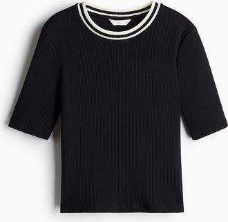 H&M Figurbetontes T-Shirt - Schwarz