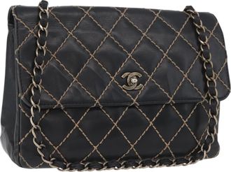 Chanel Chanel Matelass&eacute; Cuir Noir Black Leather Black Leather Handbag (Pre-Owned)