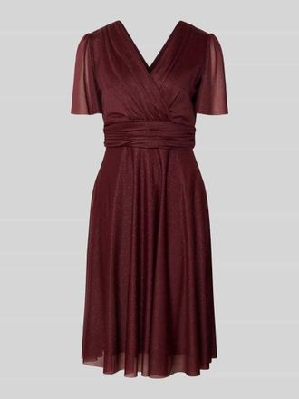 Christian Berg Cocktail Cocktailkleid mit V-Ausschnitt in Dunkelrot, Gr&ouml;&szlig;e 40