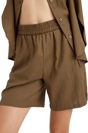 Gestuz Liza Linen Blend Shorts In Stone Grey