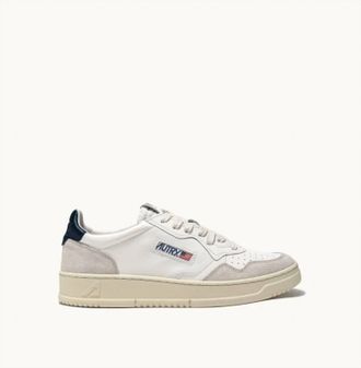 Autry Mens Medalist Low Sneaker In White/tan Leather/suede