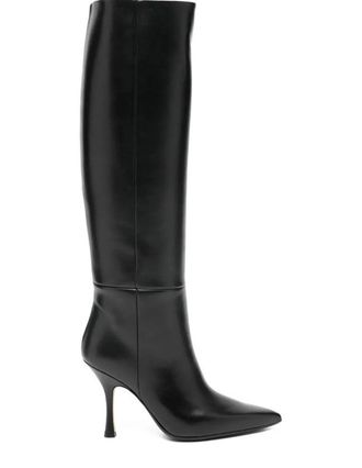 Anna F. Lederstiefel