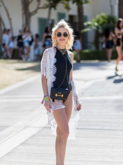 3 Redenen om een bikini met hoge hals te willen hebben