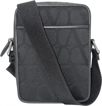 Valentino Garavani Black Shoulder Bag (Pre-Owned)