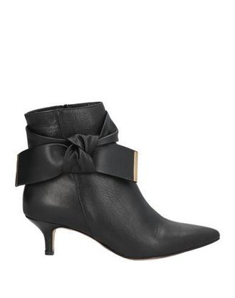 Twiggy Ankle boots
