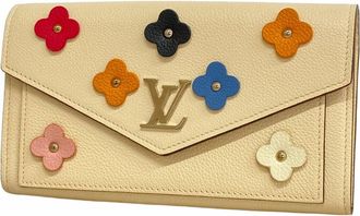 Louis Vuitton Cream Long Wallet (Bi-Fold) (Pre-Owned)