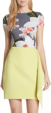 Ted Baker Chatsworth Bloom Fitted Tee in Grey at Nordstrom, Size 2