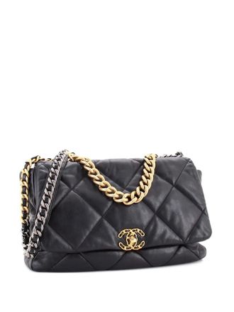 Chanel 19 Flap Bag Quilted Leather Maxi crossbody bag - Zwart