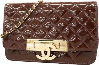 Chanel Bordeaux Patent Leather Chain/Shoulder Wallet (Pre-Owned)