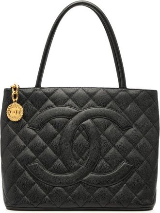 Chanel Black Grained Calfskin Tote Bag (Pre-Owned)