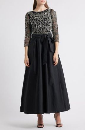 Pisarro Nights Sequin Bodice Gown in Black/Silver at Nordstrom Rack, Size 6