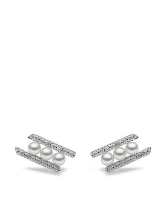 Yoko London 18kt white gold Sleek Akoya pearl and diamond earrings - women - 18kt White Gold/Diamond/Pearl - One Size - Silver