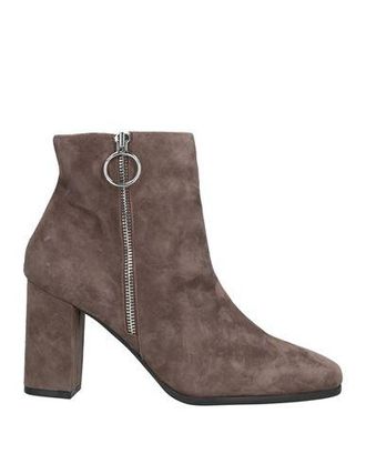 Pregunta SCHUHE - Stiefeletten auf YOOX.COM