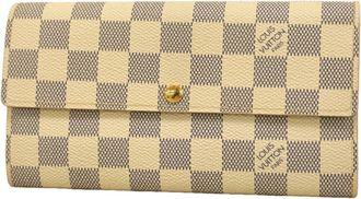 Louis Vuitton White Long Wallet (Bi-Fold) (Pre-Owned)