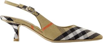 Burberry Schoenen, Dames, Veelkleurig, 36 EU, Puntige Neus Sandalen - Beige