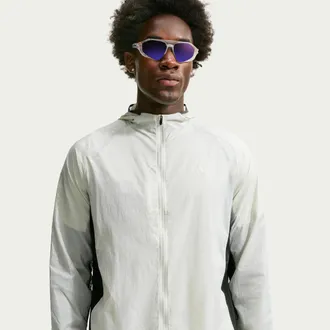 Nike Mens Nike ACG Aireez UV Protection Jacket in Green | IF2104-020