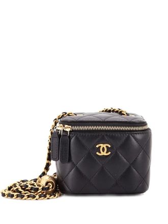 Chanel Pearl Crush Vanity Case with Chain Quilted Lambskin Mini clutch bag - Black