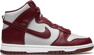 Nike Mens Dunk High Retro Sneakers In Dark Beetroot