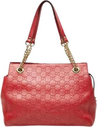 Gucci Pre-owned Shoulder Bags, female, Red, Size: ONE SIZE Pre-owned Guccissima Leather Chain Tote Bag