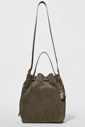 Alo Balance Bucket Bag in Olive Tree Suede Green, Size: Regular