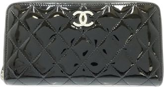 Chanel Black Patent Leather Long Wallet (Bi-Fold) (Pre-Owned)