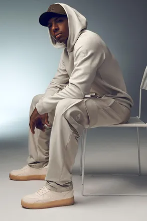 Alo Recovery Mode Sneaker in Clay Beige, Size: 16M/17.5W