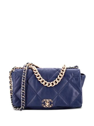 Chanel 19 Flap Bag Quilted Leather Maxi crossbody bag - Blue