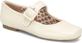 Korks Portia Flat in Cream at Nordstrom Rack, Size 9.5