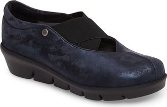 Wolky Cursa Slip-On Sneaker in Navy Leather at Nordstrom, Size 5.5Us