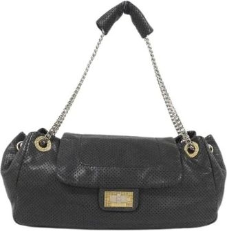 Chanel Pre-owned Shoulder Bags, female, Black, Size: ONE SIZE Pre-owned Vintage Leather Shoulder Bag