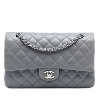 Chanel Tweedehands Medium Classic Lamsleer Dubbele Klep