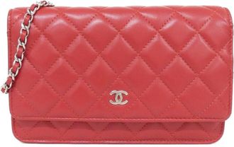 Chanel Red Color Leather Chain/Shoulder Wallet (Pre-Owned)