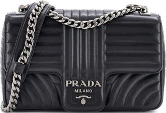 Prada Chain Flap Shoulder Bag Diagramme Quilted Leather Medium crossbody bag - Zwart